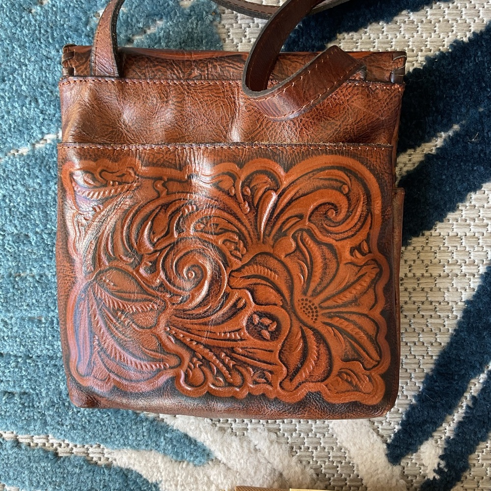 Patricia Nash Tooled Brown Leather Crossbody - Picture 8 of 12